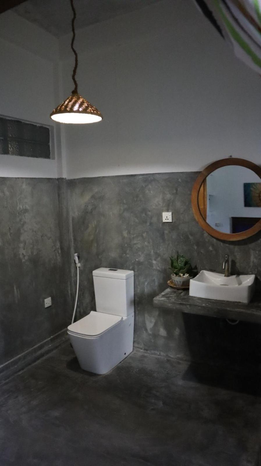 Julianu Hotel แทนกาลเล ภายนอก รูปภาพ